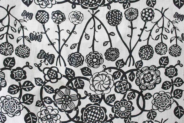 LINNETリネンプリント のばな 生成り×黒